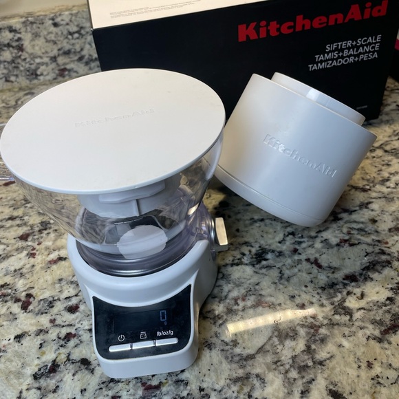 KitchenAid Stand Mixer White All-In-One Sifter and Scale Attachment - Picture 10 of 16